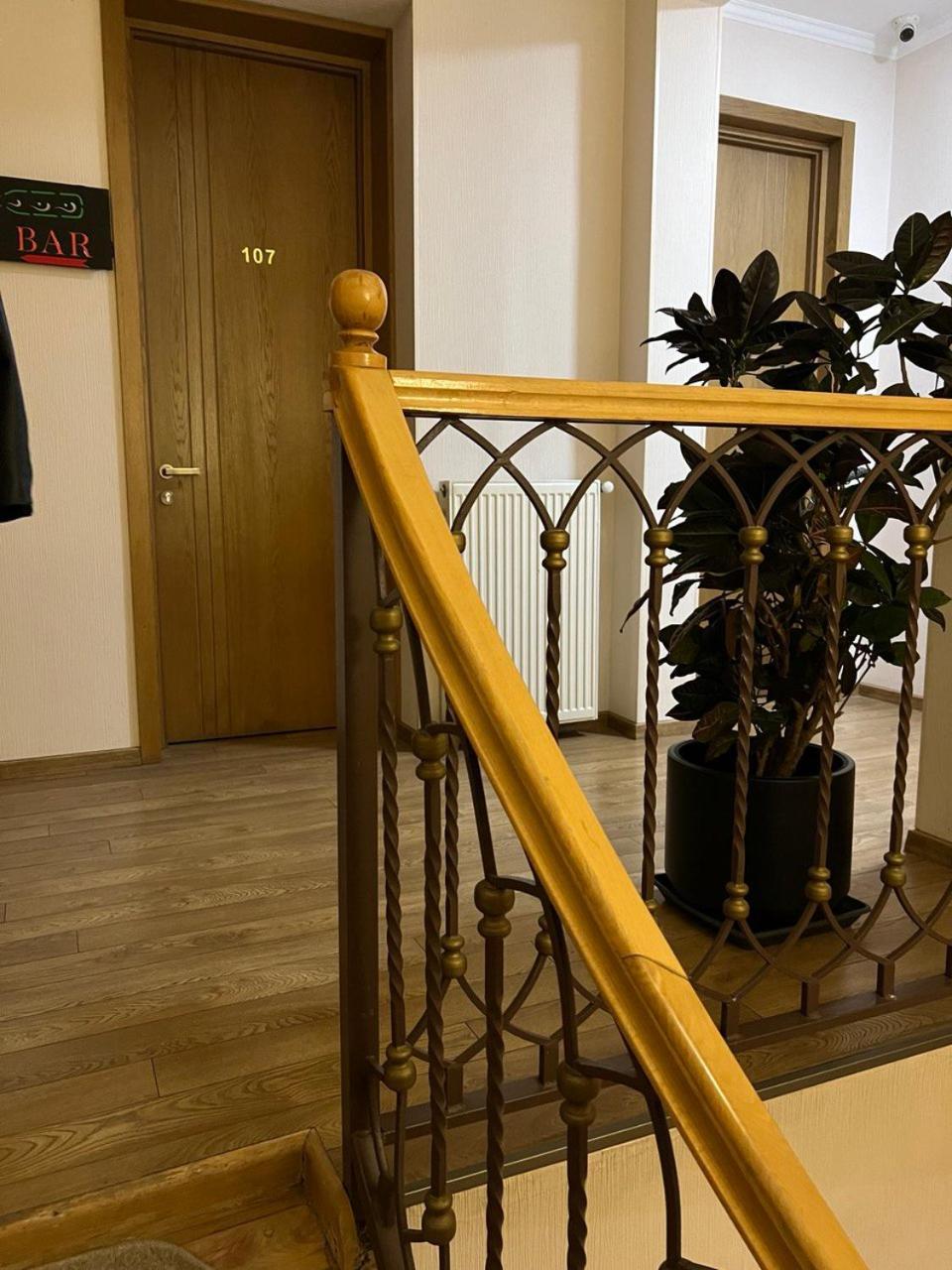 Hotel Livin Tbilisi Esterno foto